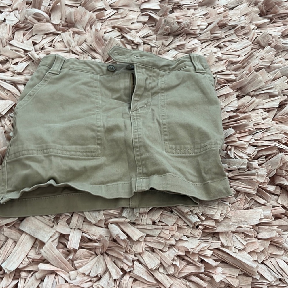KHAKI SKIRT